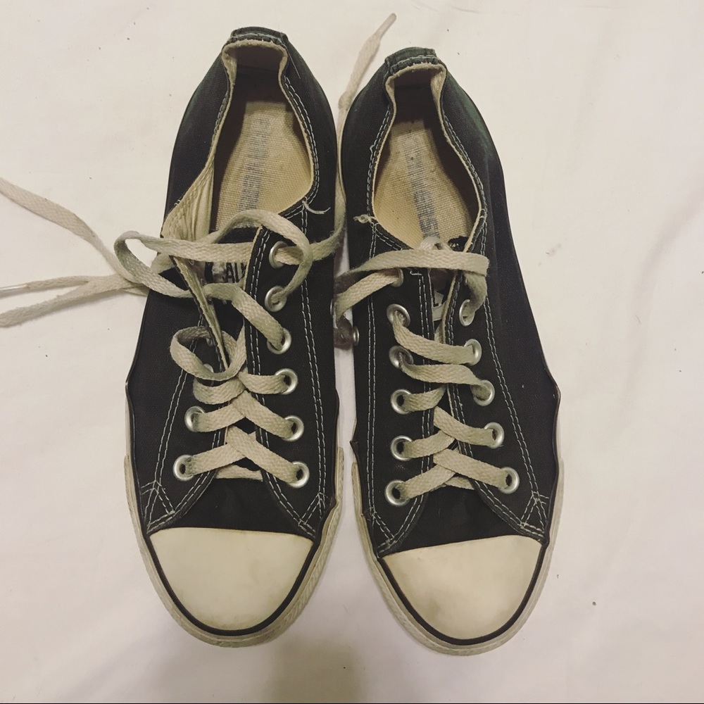 Black converse size 8